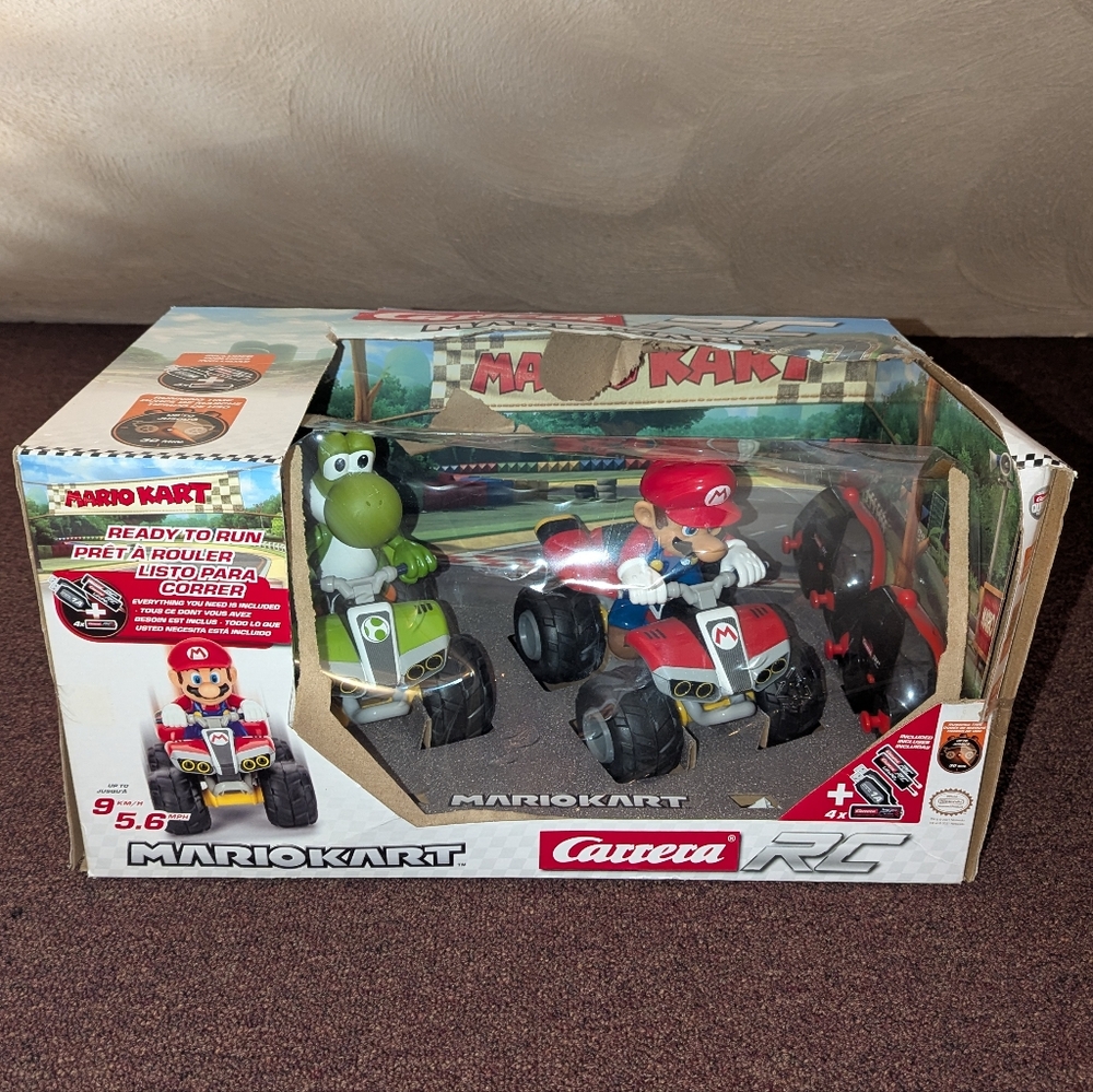 NEW MARIO & YOSHI Carrera RC Mario Kart 8 Vehicle 1:16 Scale Combo Pack NEW NIB